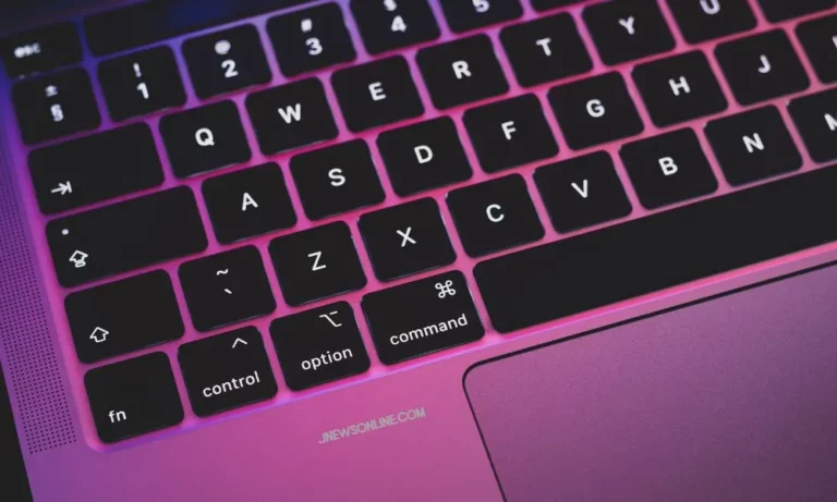 perbedaan keyboard laptop tanam dan tidak