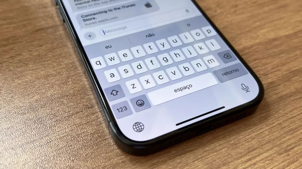 cara memperbesar keyboard iPhone