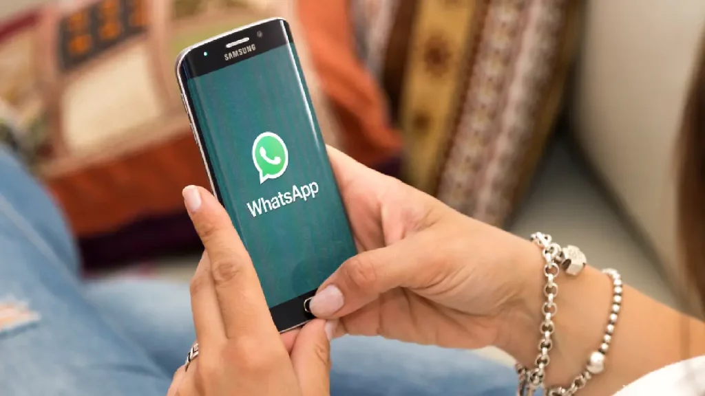 Iklan WhatsApp