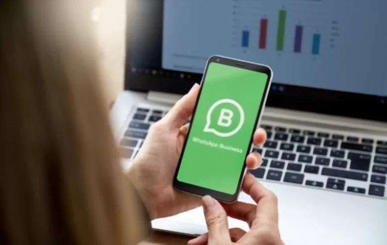 cara beriklan di WhatsApp