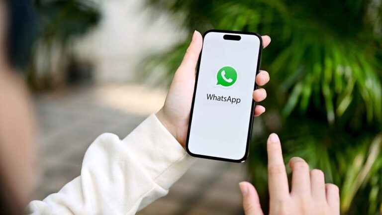 iklan WhatsApp