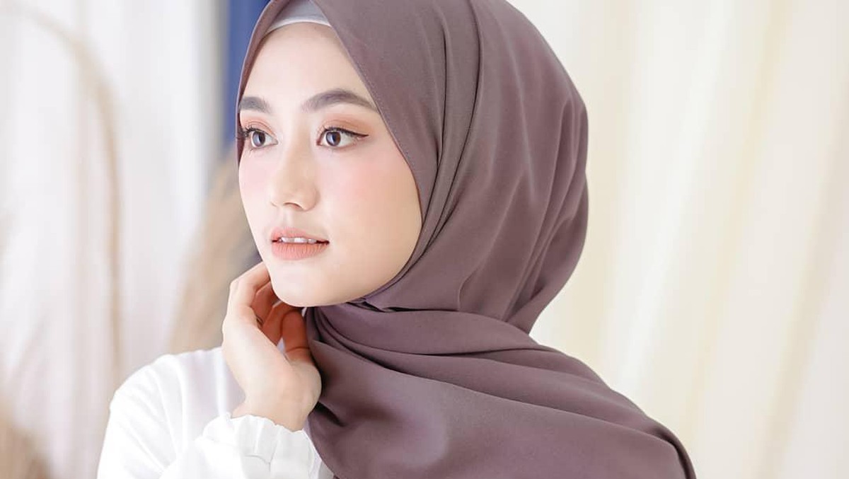 Cara Pakai Hijab Pashmina