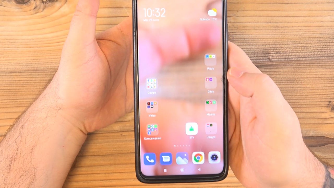 Tema Layar HP Transparan